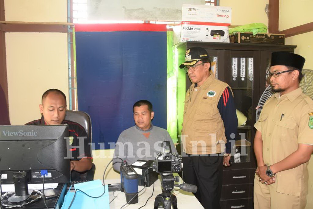  Jelang Pemilu 2019, Bupati Wardan Harap Perekaman e-KTP di Inhil Tuntas